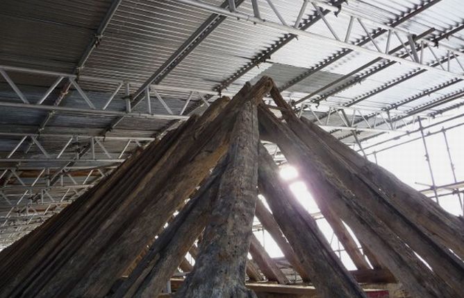 Scaffolding above roof